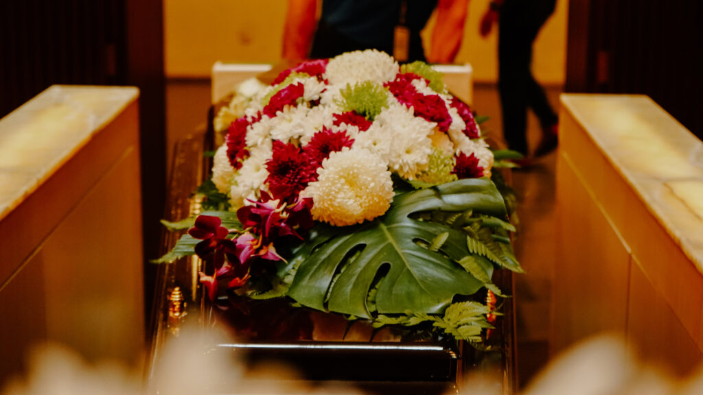 Casket Flower On Top
